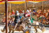 deux chevaliers se battent pendant le tournoi de chevalerie à Carcassonne 